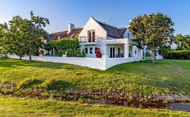 4 Bedroom Property for Sale in Stellenbosch Central Western Cape